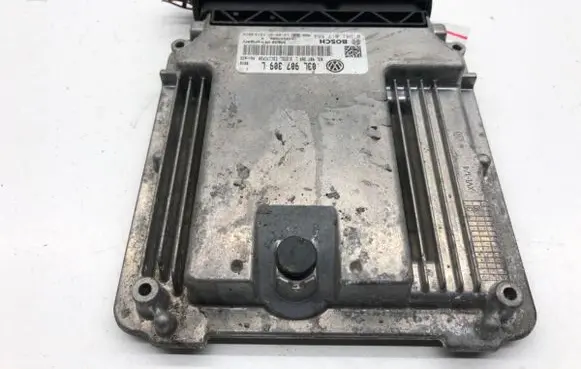 Volkswagen Transporter - Caravelle T5 Engine control unit/module ECU 03L907309L