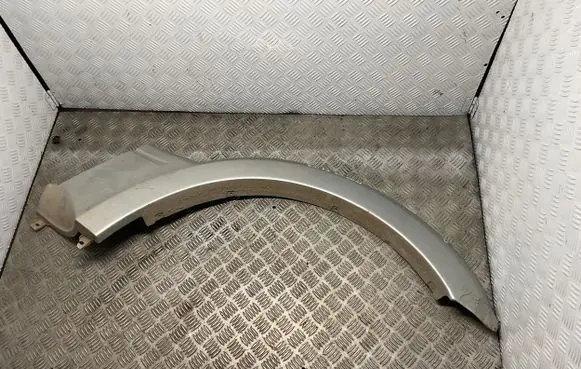 Mitsubishi Pajero Rear fender molding trim 