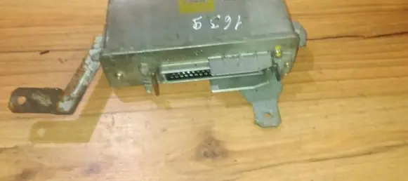 Nissan Primera Engine control unit/module 0265100050 46600351