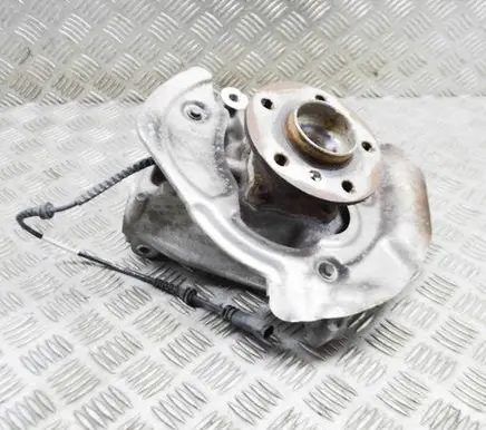 BMW i3 Front wheel hub 6852159