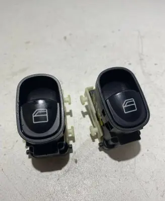 Mercedes-Benz C W203 Quarter vent window switch A2038200210 110203N004