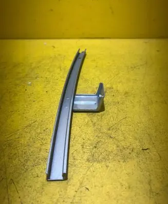 Toyota Corolla Verso AR10 Front door windshield rail 