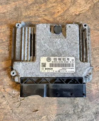 Skoda Octavia Mk2 (1Z) Engine control unit/module 0281014710