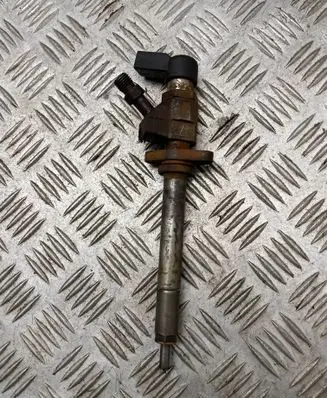 Volvo V50 Fuel injector 9657144580