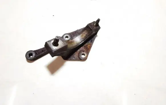 Ford Focus Engine mounting bracket 3s413k305ee