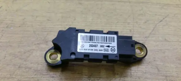 Mercedes-Benz CLS C219 Airbag deployment crash/impact sensor 0018209126 203407002
