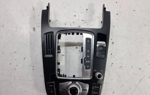Audi A5 8T 8F Center console 8T0919611K 900255210001 001390714
