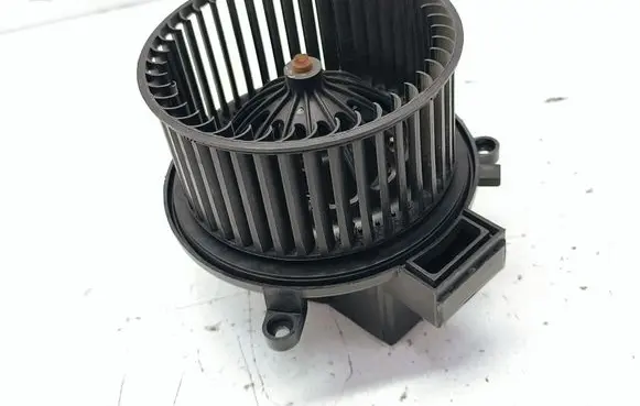 Chrysler Pacifica Heater fan/blower H7822003 0701132570 AY2727000284