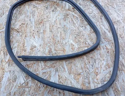 Dodge Journey Loading door rubber seal (on body) 