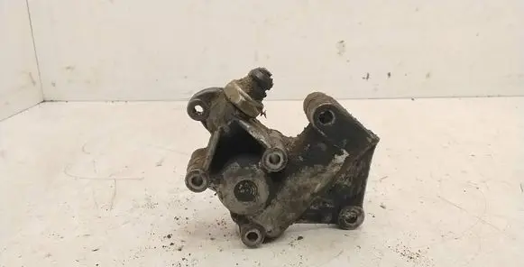 BMW 3 E30 Other cylinder head part 11525401809 2540180