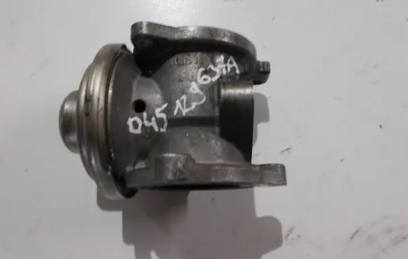 Skoda Fabia Mk2 (5J) EGR valve 045129637A