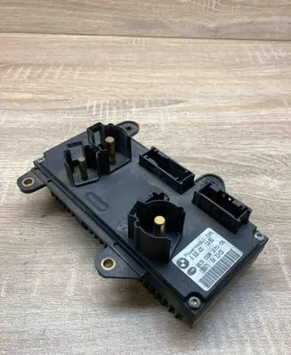 BMW 7 E65 E66 Power management control unit 6935431 8ES00827005