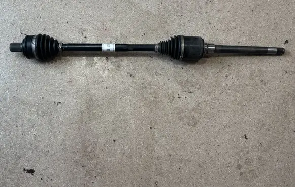 Mercedes-Benz GLE W167 Front driveshaft A1673308601