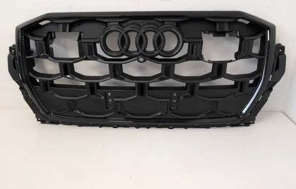 Audi Q7 4M Front bumper upper radiator grill 4M0853651BD 4M0853651BM