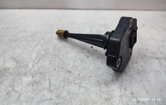 Volkswagen PASSAT B7 Oil level sensor 03L907660B