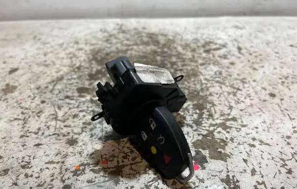 Volvo V50 Ignition lock 8688767