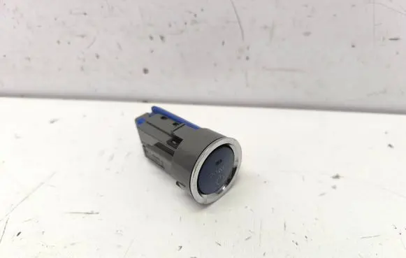Toyota Prius (XW30) Engine start stop button switch 15A8543 15A854