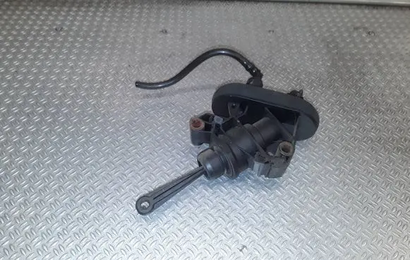 Ford Fiesta Clutch master cylinder D65141990A