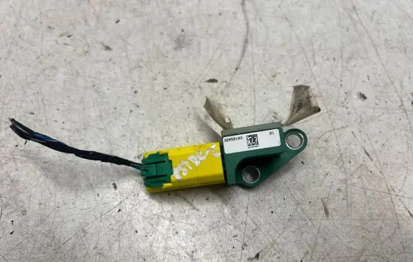Volkswagen PASSAT B6 Airbag deployment crash/impact sensor 3C0909606