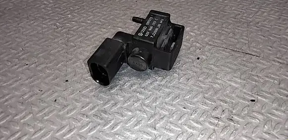 Volkswagen Golf V Turbo solenoid valve 037906283C 72288000