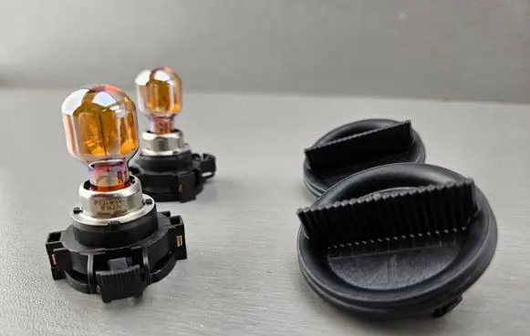 BMW 3 E90 E91 Headlight/headlamp bulb 7182521 7161306 63117182521
