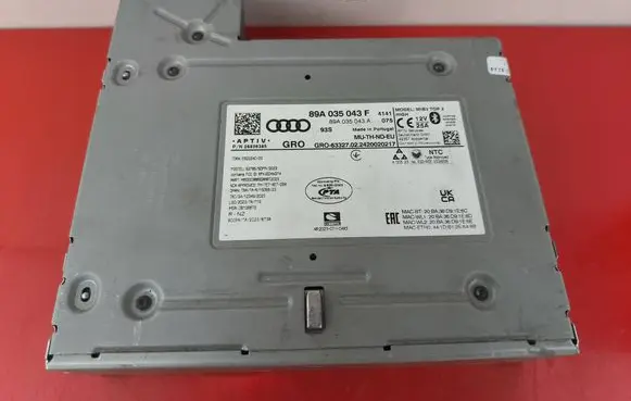 Radio/CD/DVD/GPS head unit