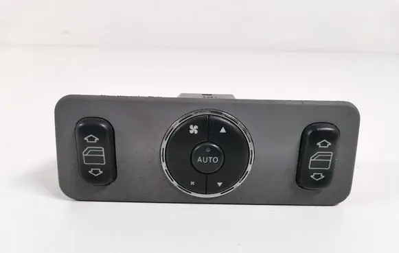 Mercedes-Benz ML W163 Air conditioner control unit module A1638200326