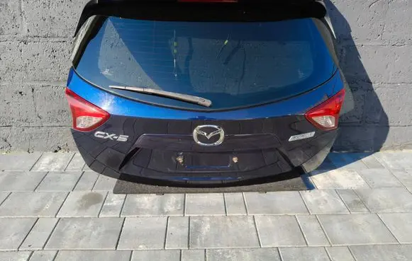 Mazda CX-5 Truck tailgate 