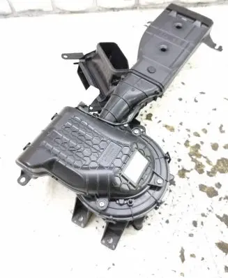 Subaru Impreza V Hybrid/electric vehicle battery fan 45810FL000 3299162 T68983BA