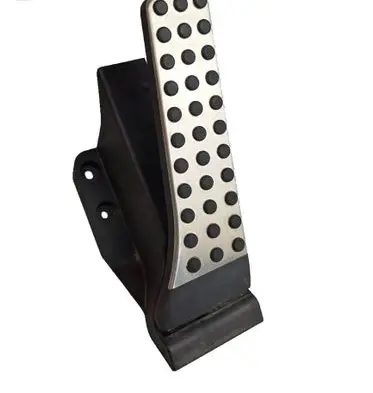 Accelerator throttle pedal