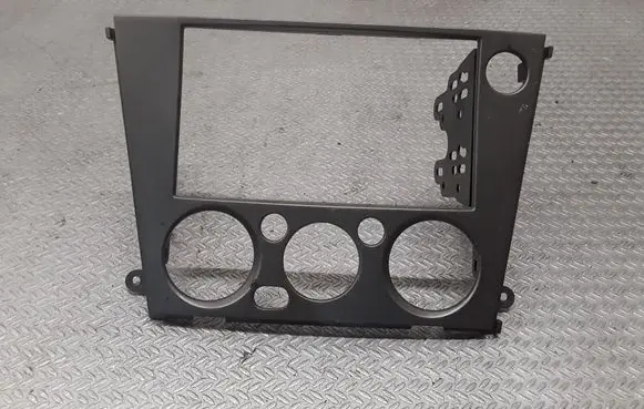 Subaru Legacy Climate control/heater control trim 