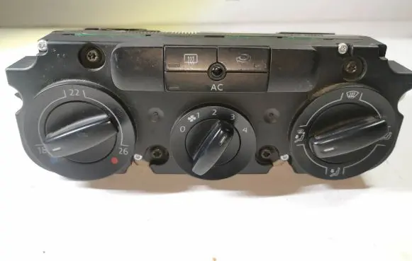 Volkswagen Golf V Climate control unit 53701 74730960 01788374