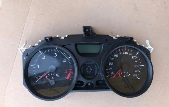 Renault Megane II Speedometer (instrument cluster) 8200720305