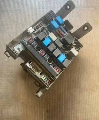 Hyundai ix35 Fuse module 914182Y540 201004200026