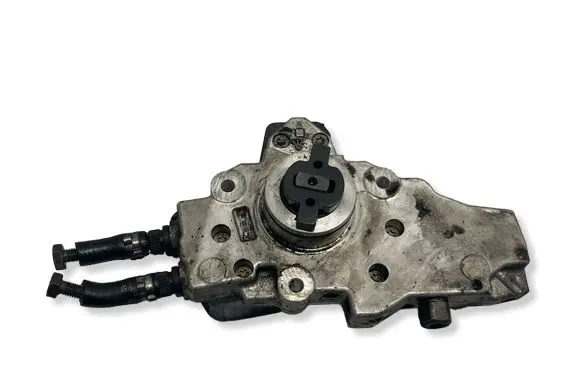 Mercedes-Benz E W211 Fuel injection high pressure pump A6460700101