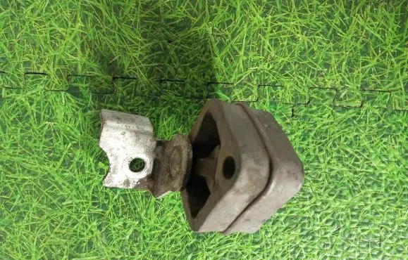 Muffler mount bracket/holder