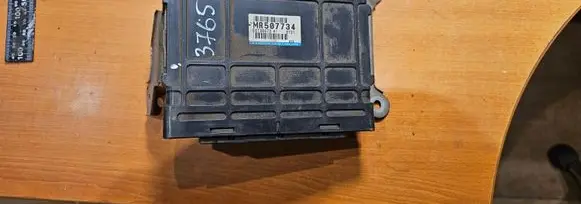 Mitsubishi Galant IX Engine control unit/module MR507734 E6T30473H1