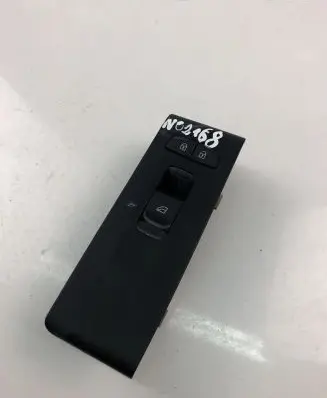 Volvo XC40 Electric window control switch 31456060