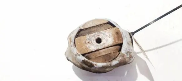 Skoda Superb B5 (3U) Engine mount bracket