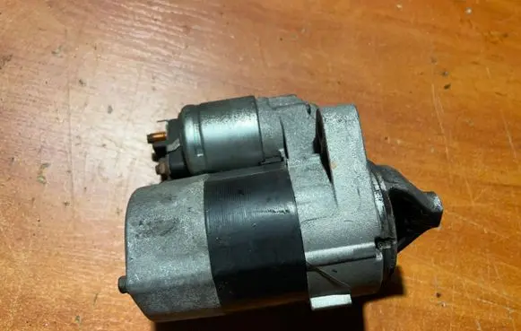 Nissan Primera Starter motor 233009F66B