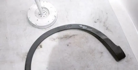 Rear fender molding trim