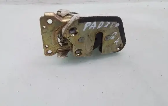 Mitsubishi Pajero Sport I Rear door lock