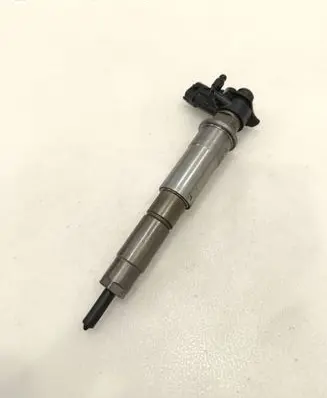 Nissan X-Trail T31 Fuel injector 0445115022