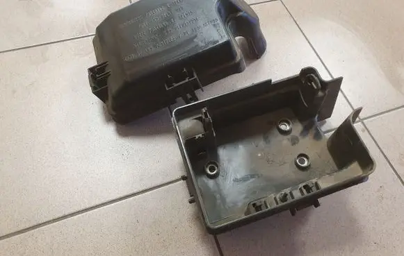 Iveco Daily 4th gen Fuse box set 69500825