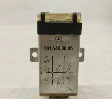 Mercedes-Benz 190 W201 Other relay 2015403845 A2015403845