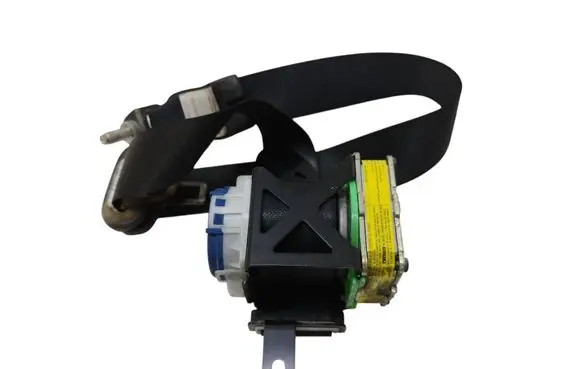 Mazda 6 Front seatbelt 1063728