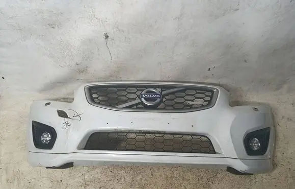 Volvo C30 Front bumper