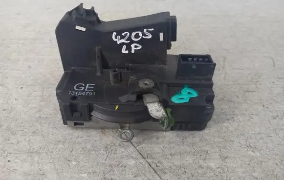 Opel Meriva A Front door lock 13154791GE