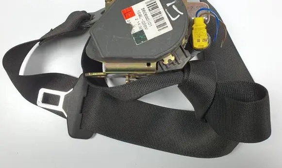Mercedes-Benz A W168 Rear seatbelt 1688602385