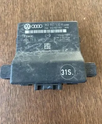 Volkswagen Golf V Other control units/modules 1K0907530H 1K0907951